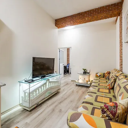 Art House Apartment *